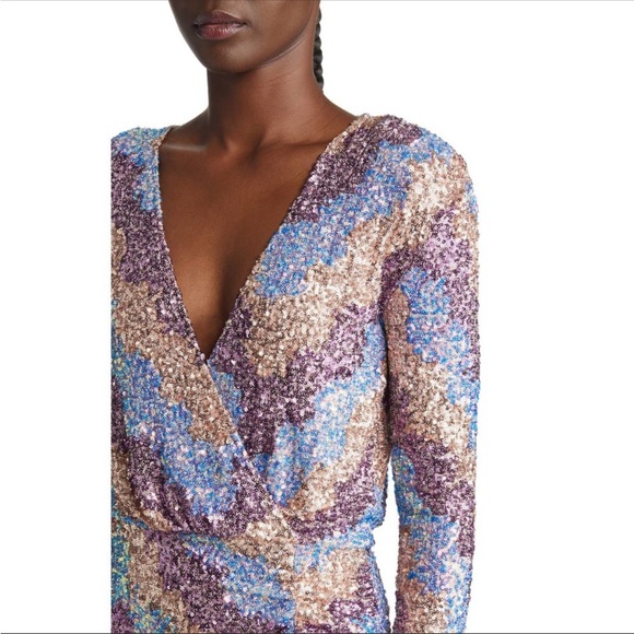 Saylor zigzag sequin Kinney mini dress - perfect for Taylor swift!!! - Picture 2 of 3